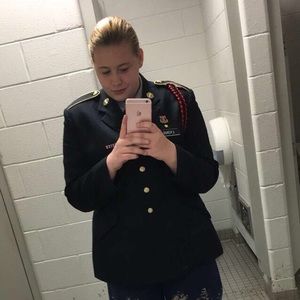 Meet your Posher, Marissa